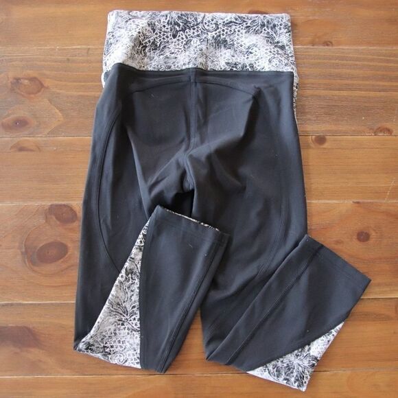 Lululemon Sweat & Repeat Crop 21" Size 4 - Picture 7 of 13